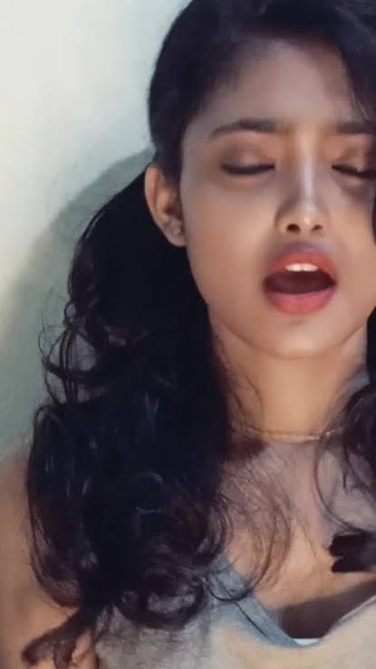 Bhojpuri Actress Priyanka Sanam Viral Video